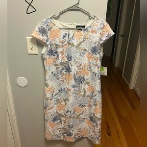 Excellent condition. Never worn. Tags on